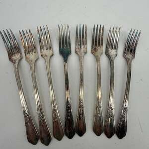 Simeon L George H Rogers Countess II Oneida Silverplate Dinner Forks Lot of 8